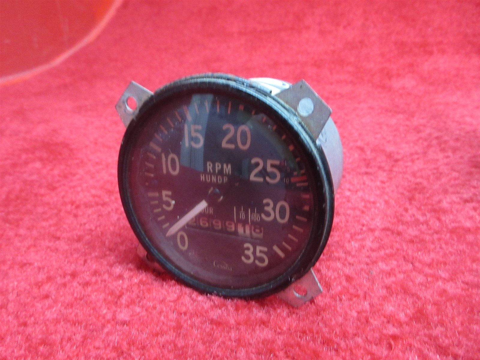 Cessna RPM Gauge