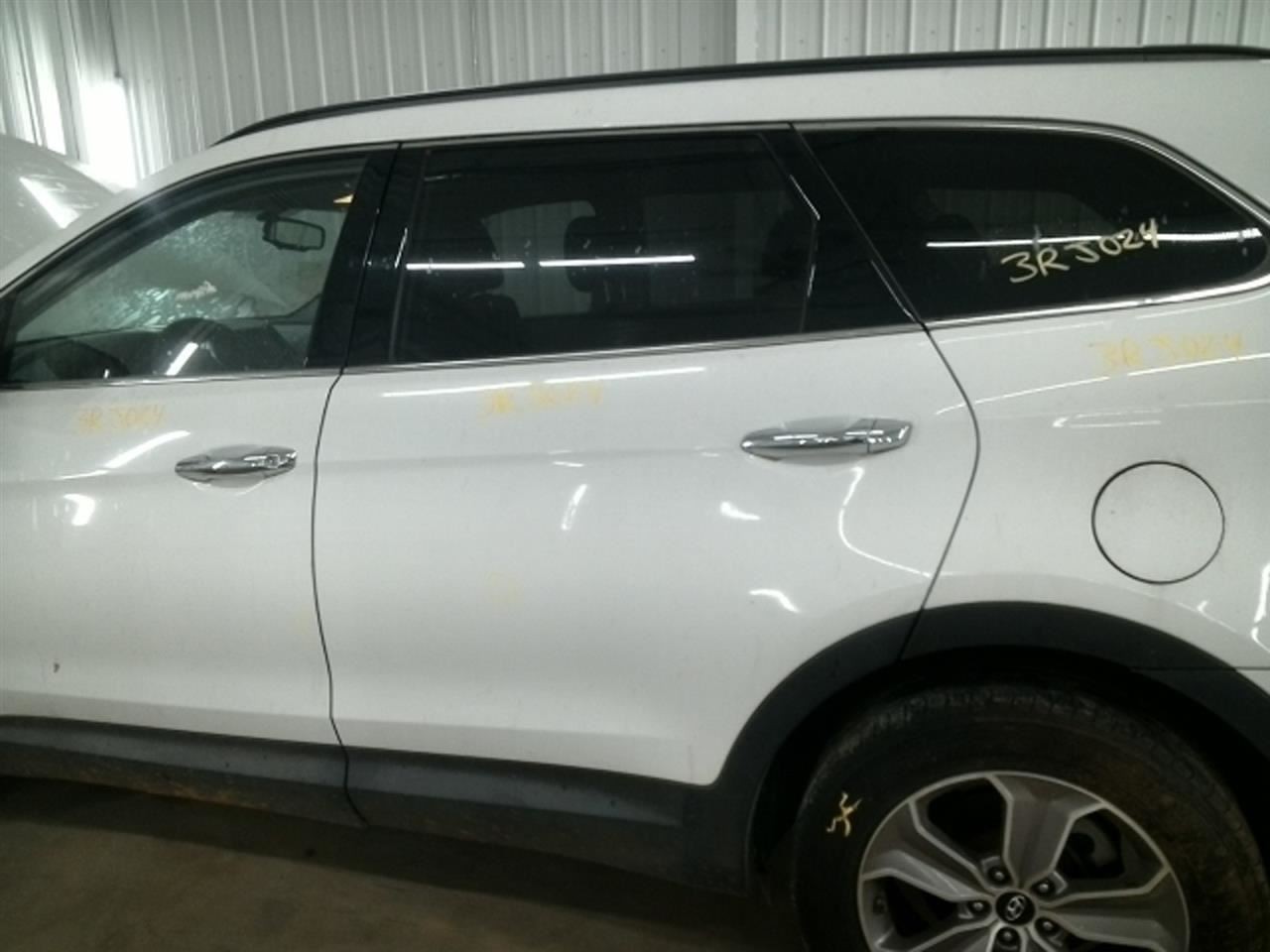 Driver Left Front Spindle/Knuckle LWB Fits 15-19 SANTA FE 104900938