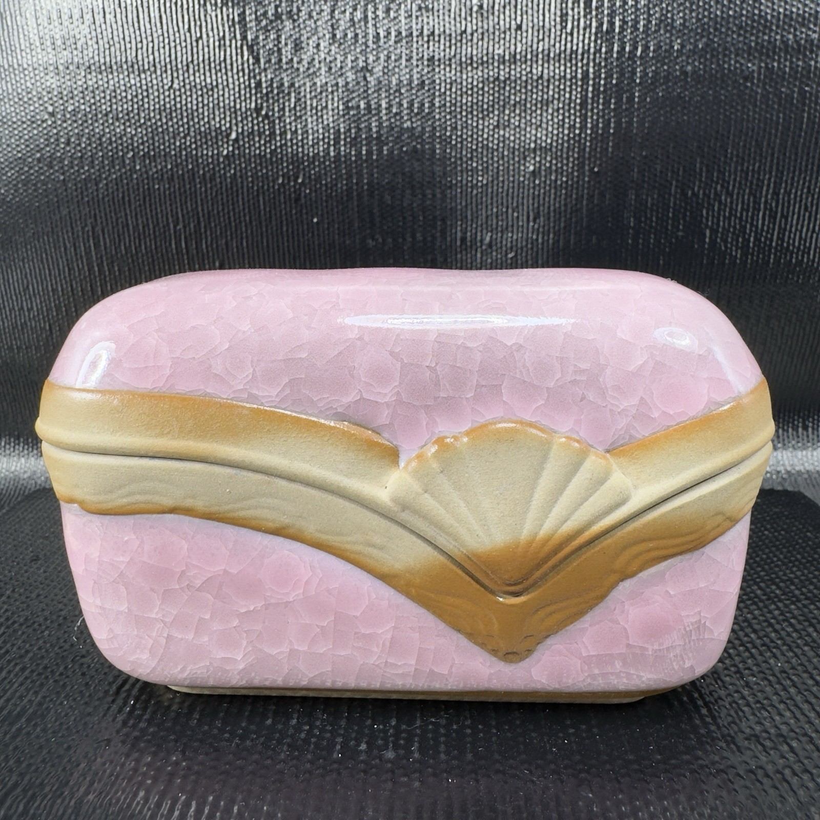 Crowning Touch Collection Crystalline Pottery Shell Trinket Dish Jewelry Holder