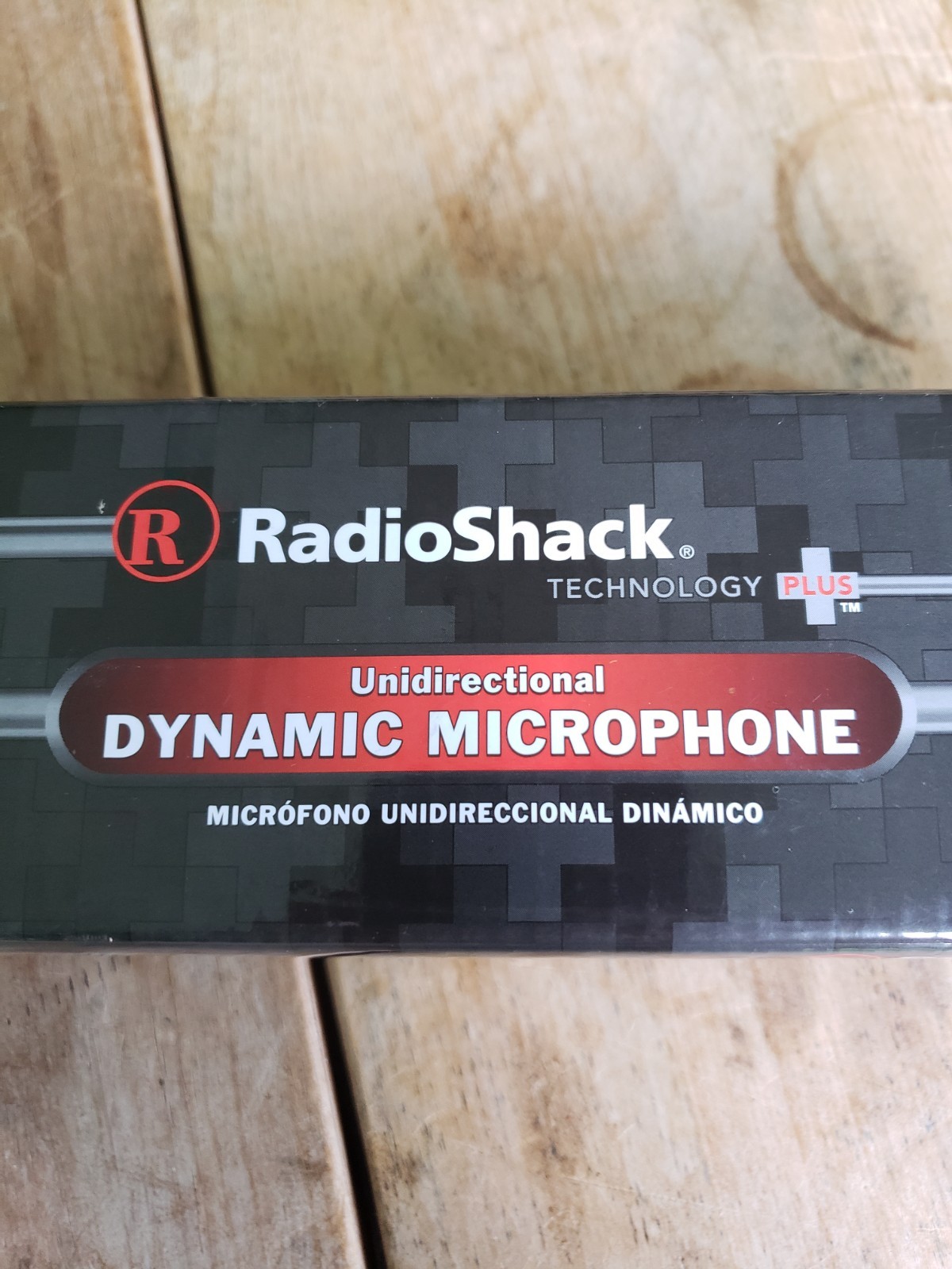 Radio Shack Unidirectional Dynamic Microphone 3303038 Open Box 600 ohms