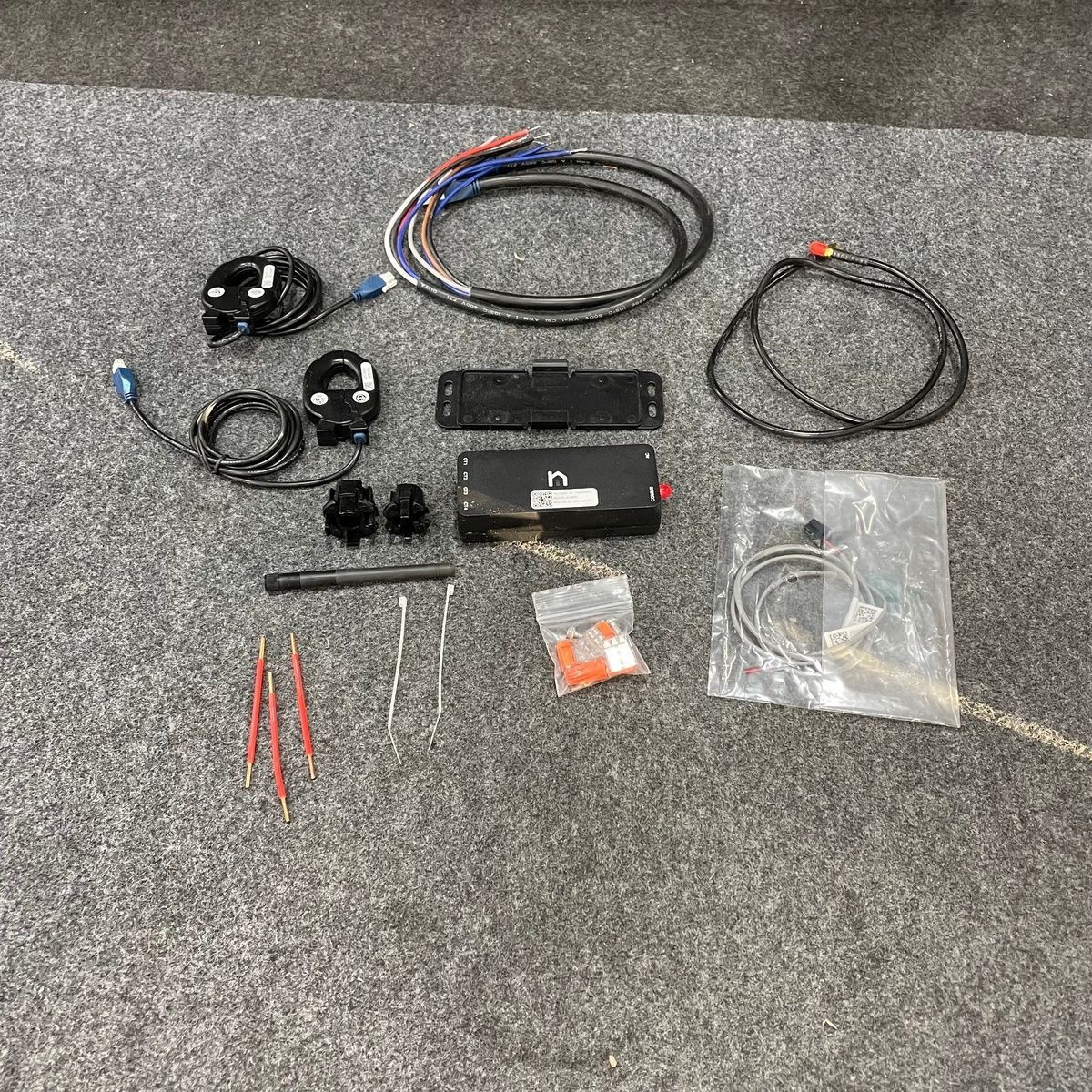 TESLA Wall Connector Neurio Kit, Black W2-TESLA 1938241-00-A