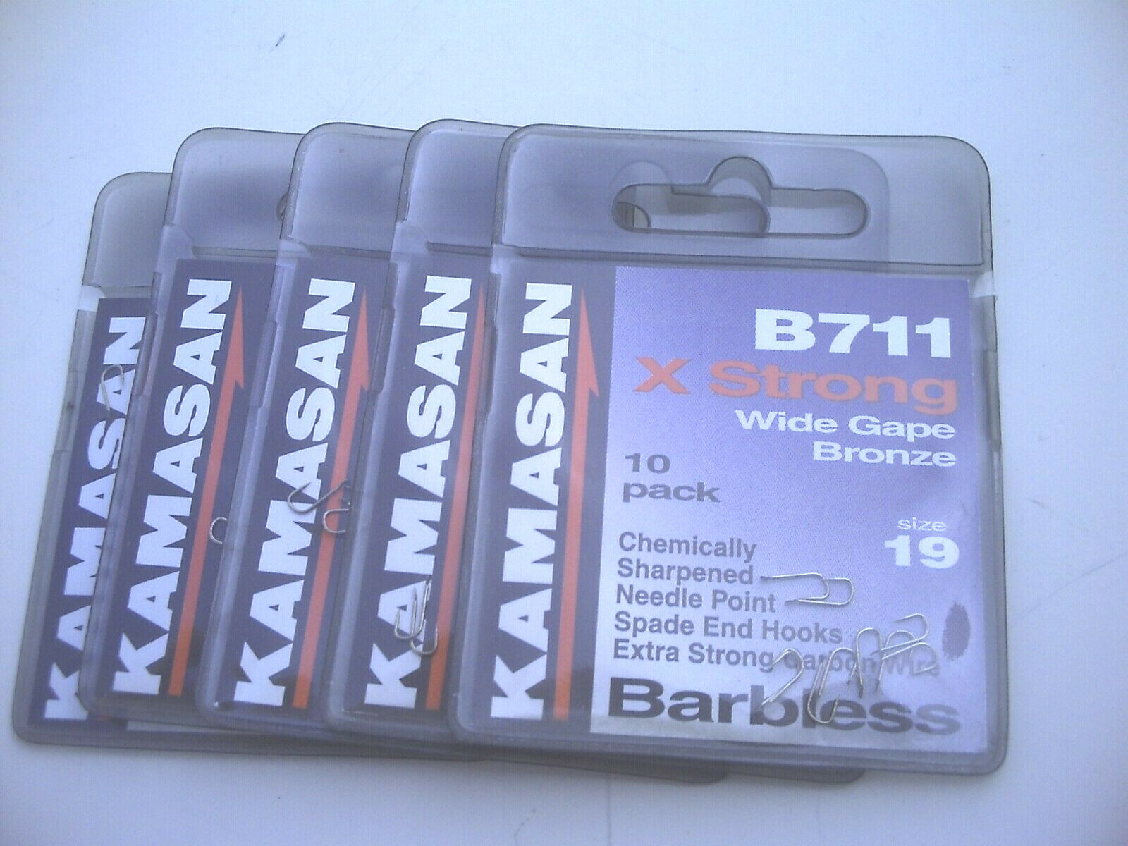 50 x Kamasan B711 X strong Barbless Hooks. Size 19.  Perfect All Round Hook.