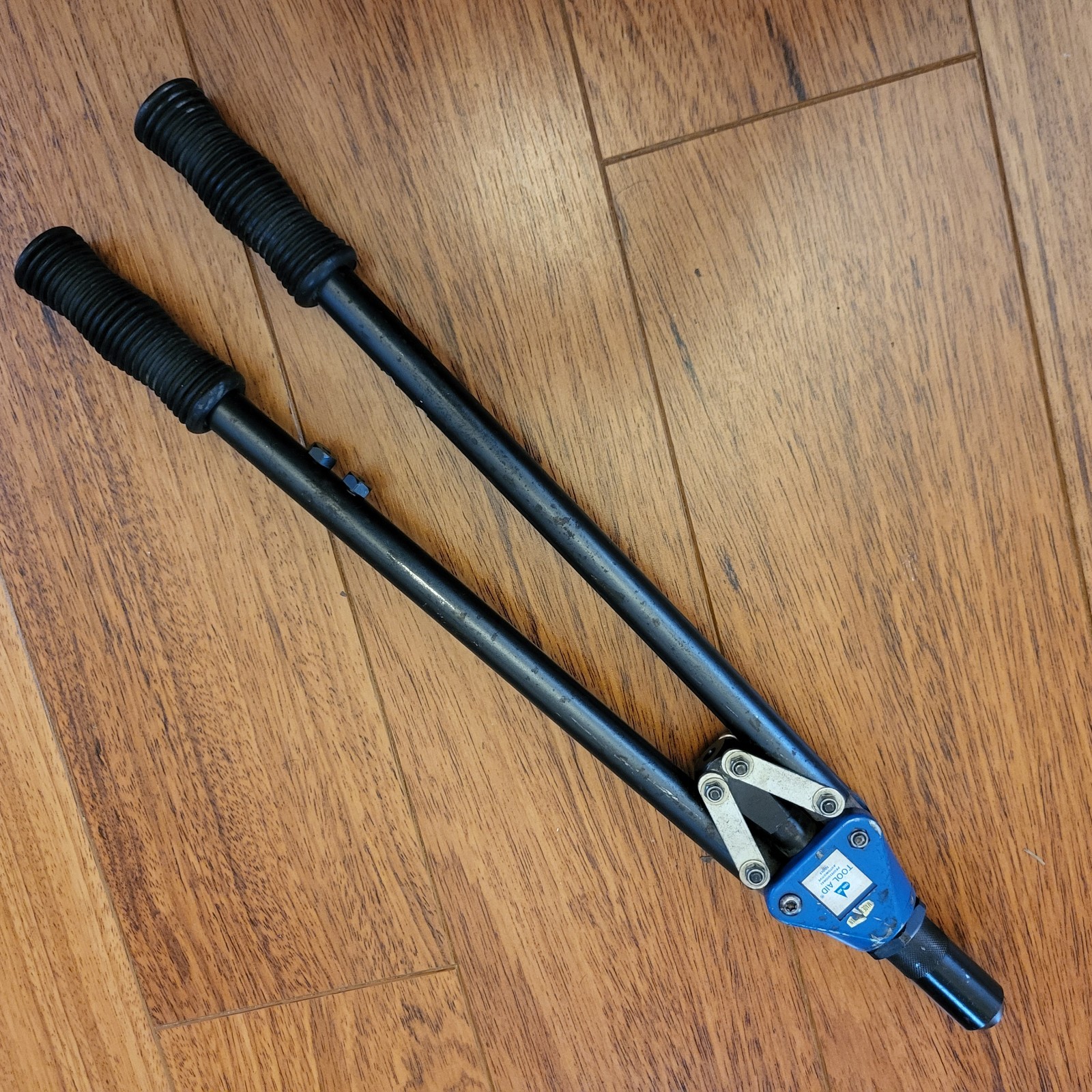 Tool Aid 19800 heavy duty 1/4" rivet gun