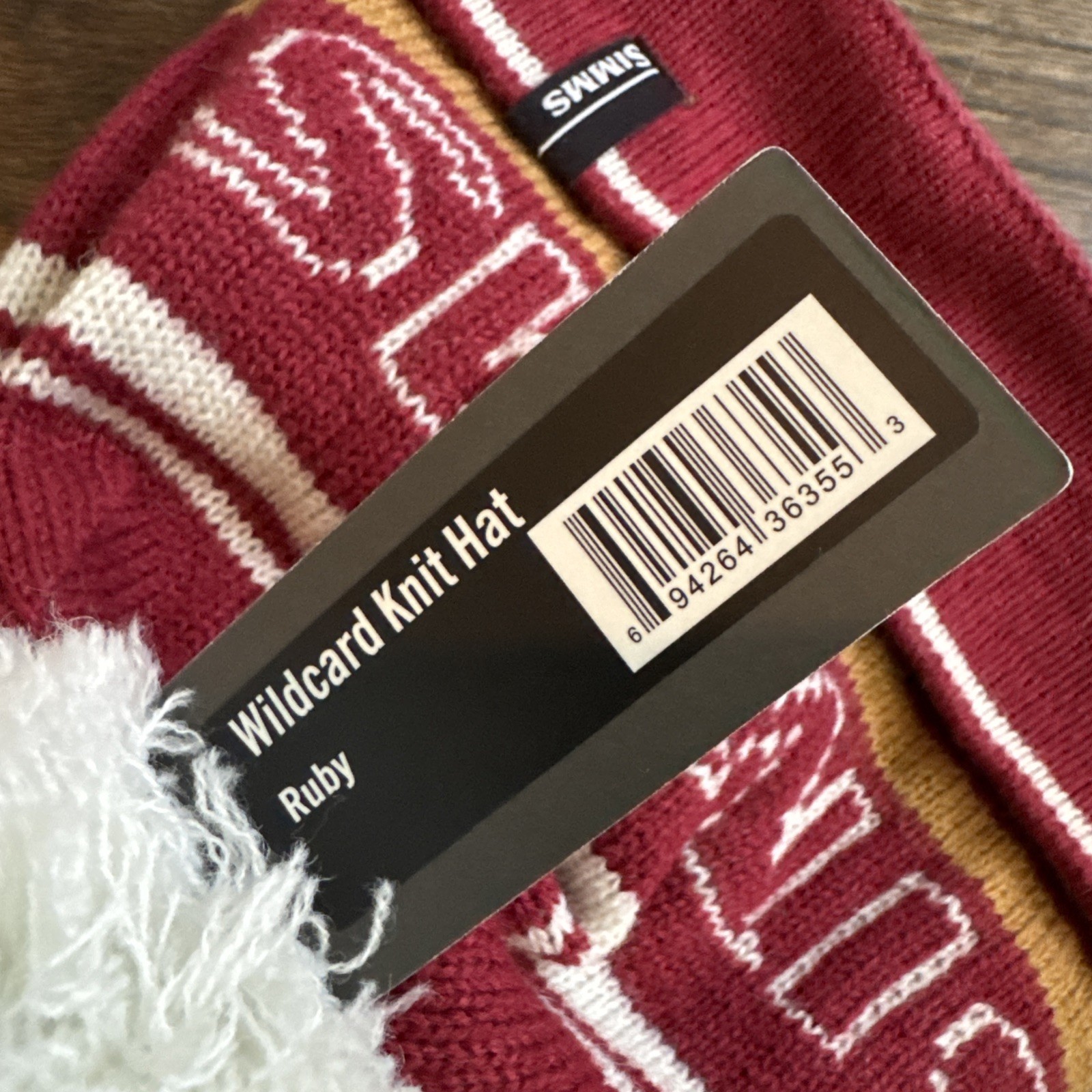 Simms Wildcard Knit Hat - Fleece Lined Beanie - Ruby - WARM - NEW wTags!