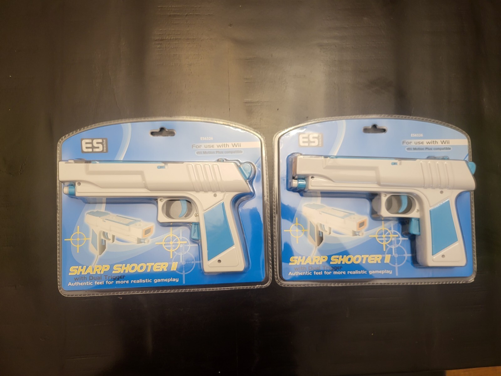 Two ES interactive Sharp Shooter 2 With Dual Trigger For Wii ES6326 New Sealed