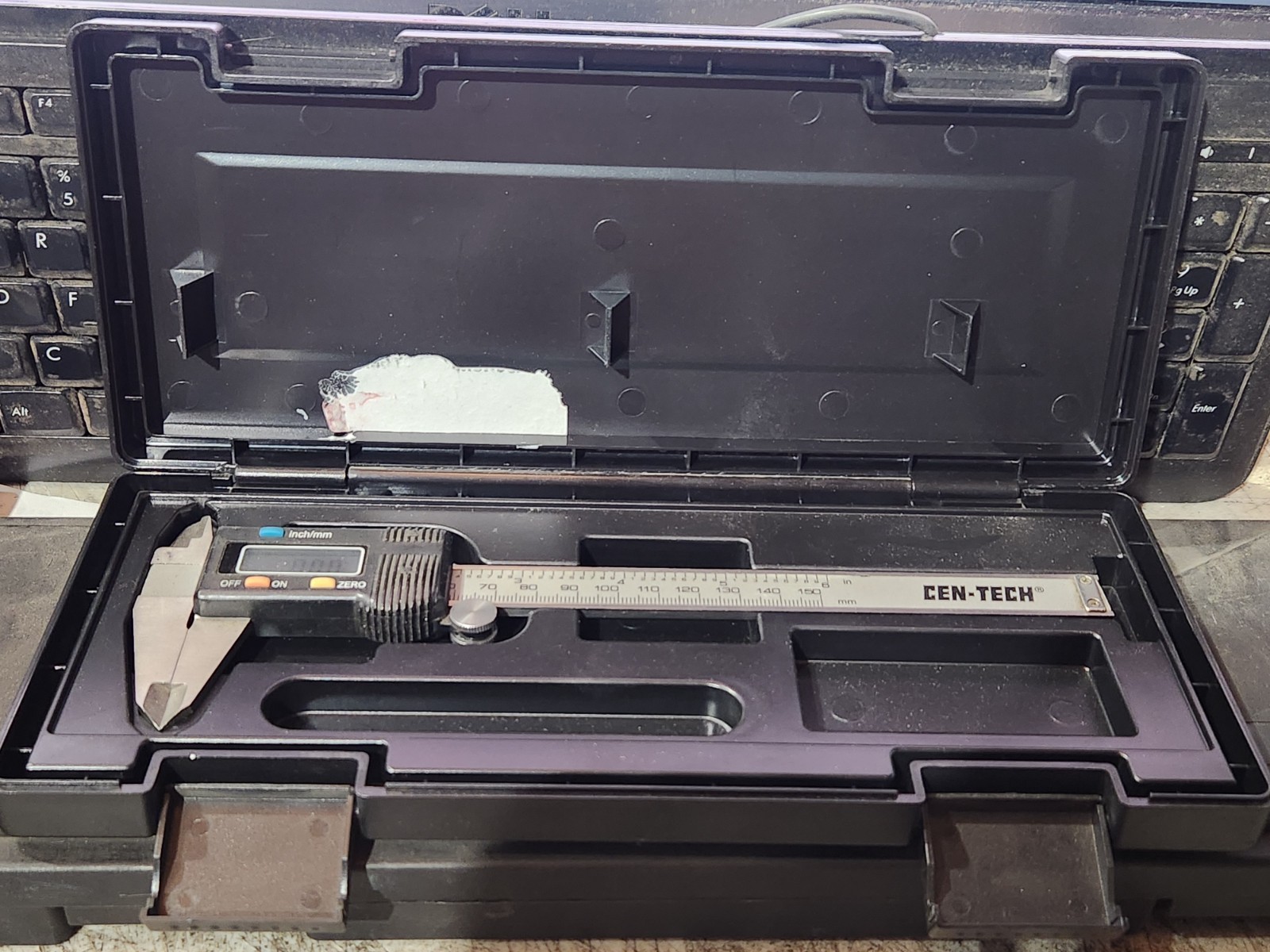 Cen-Tech 6”/ 150mm Digital Caliper  with Hard Case