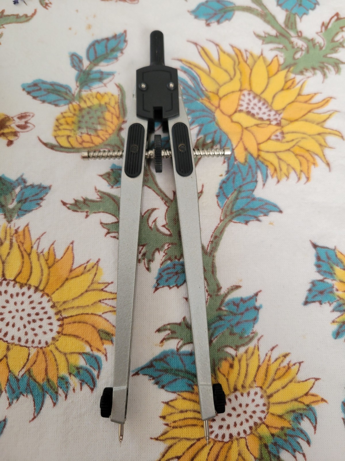 Weems & Plath Ultralight Divider #176 Measuring Divider and Layout tool, 7"