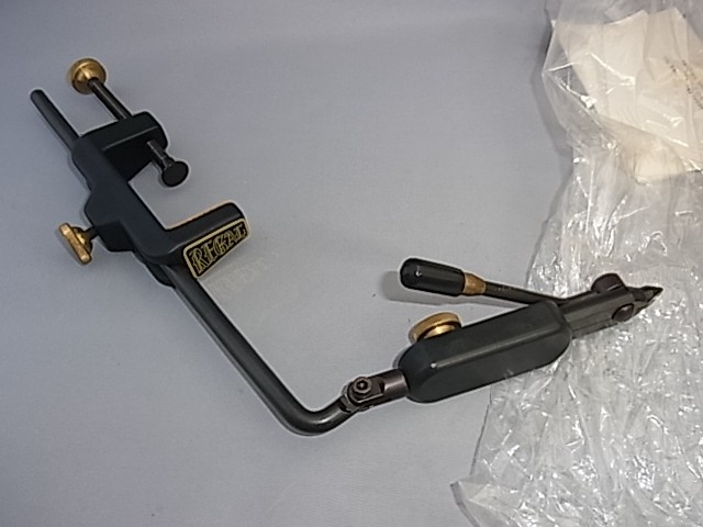 REGAL Rotary Midge Jaw Clamp Fly Fishing Tool