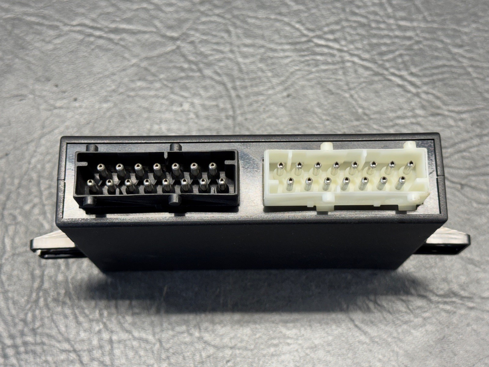 1992 - 1999 BMW E36 CM CHECK CONTROL MODULE COMPUTER UNIT BLACK 12V 61358367981