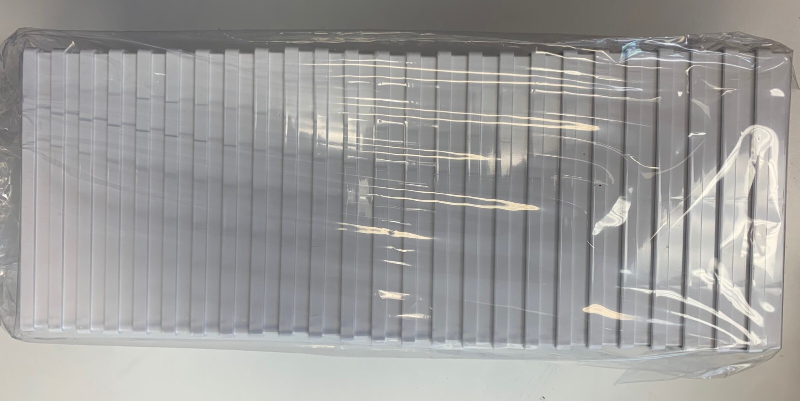 New Corning 3912 96 Well Solid Polystyrene Microplate Non-Sterile EXP 2020 25/pk