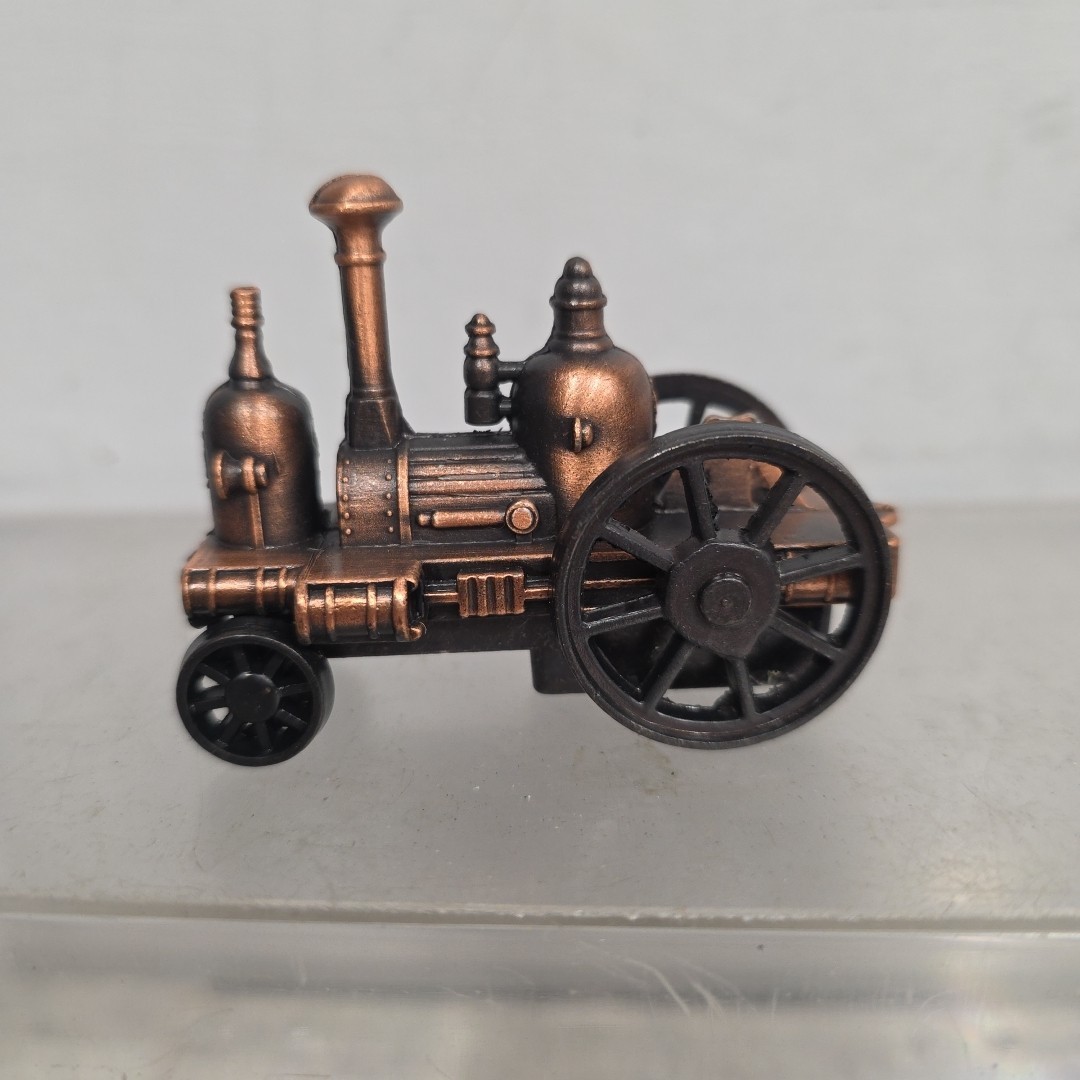 Die cast Pencil Sharpeners Steam Engine Tractor Collectable