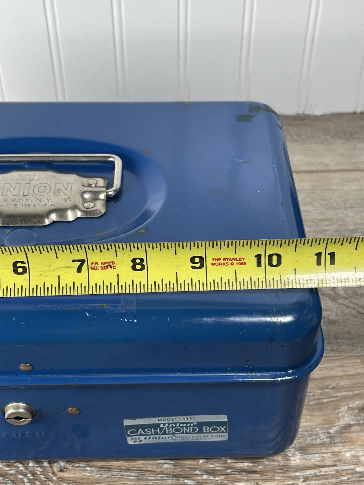 Vintage Union Metal Model 1111 Cash tackle box Blue Fold Out USA NO KEY