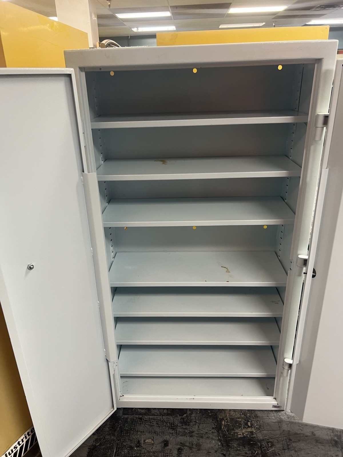 Mesa MRX1000E Double Door Pharmacy Safe