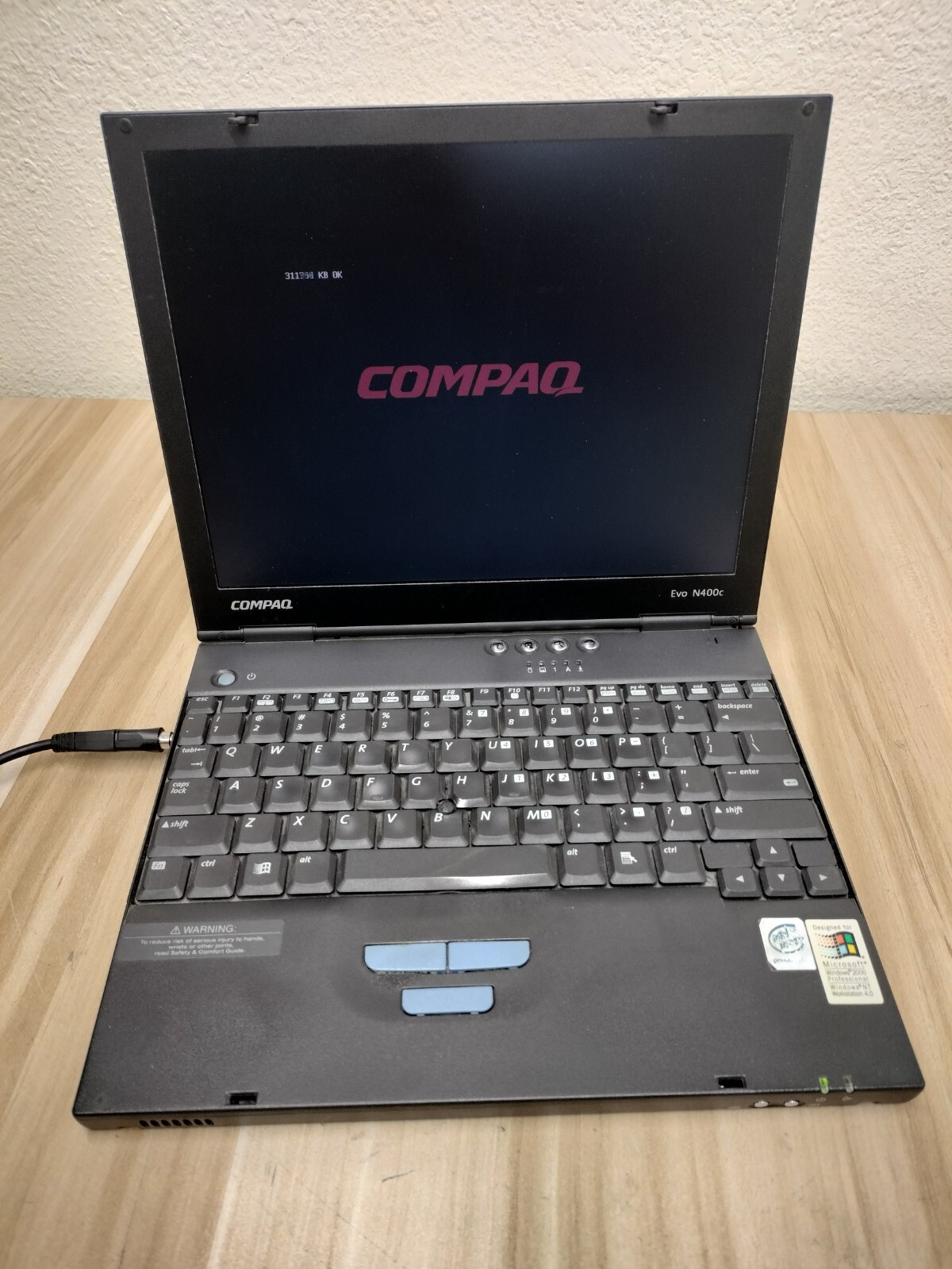 Vintage Compaq Evo N400c | Intel Pentium III 700MHz 512MB *NO OS/HDD/ADAPTER*