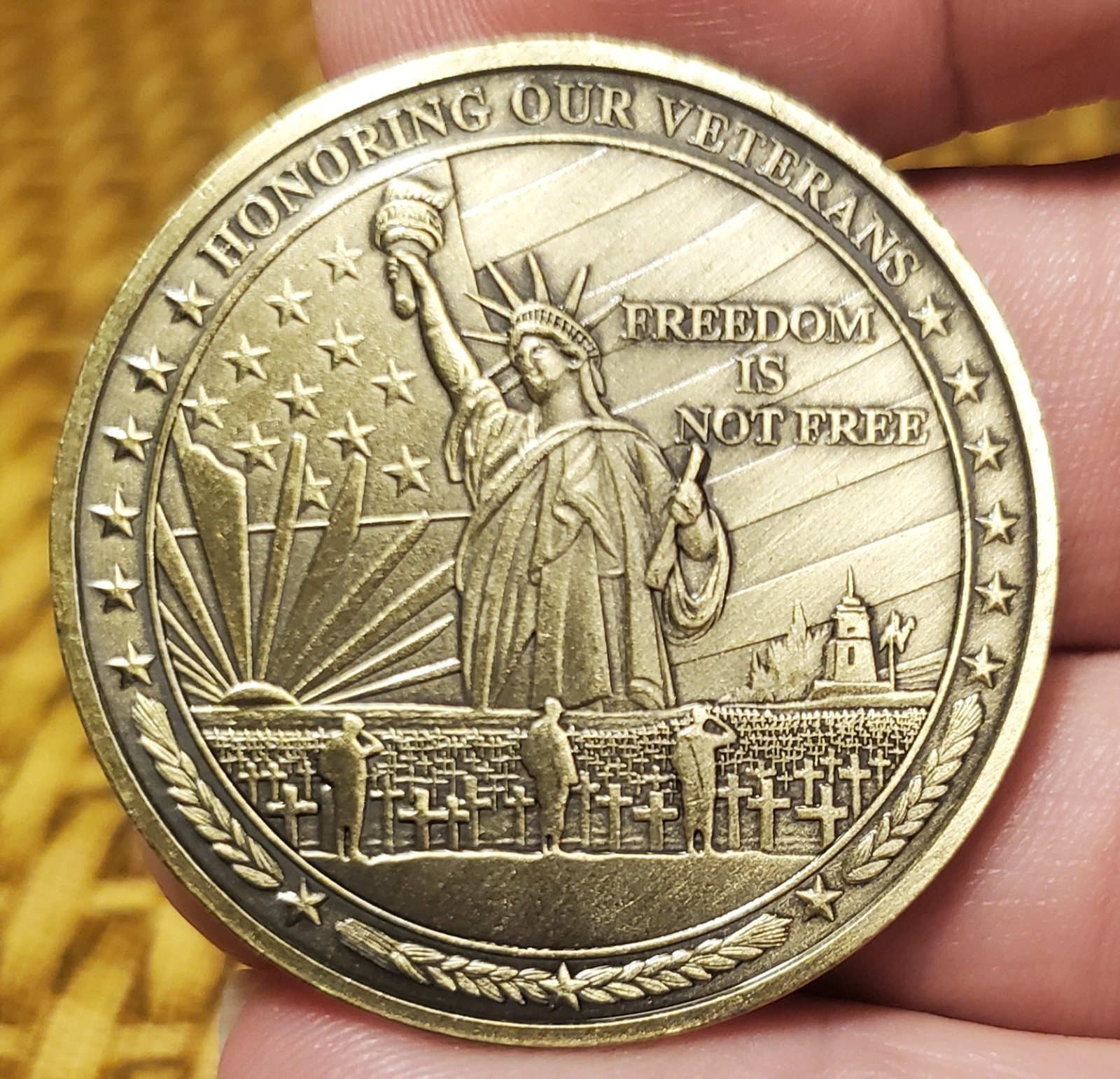 U.S. MILITARY VETERANS CHALLENGE COIN "FREEDOM IS NOT FREE" PRAYER FOR OUR VETS