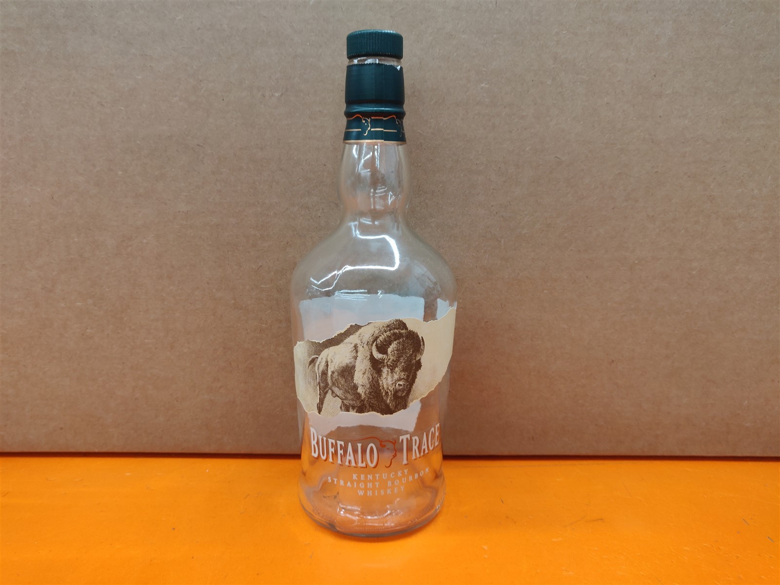 ⭐️⭐️⭐️⭐️⭐️ Empty 750mL Buffalo Trace Clear Glass Bottle for Crafts/Decor/Upcycle
