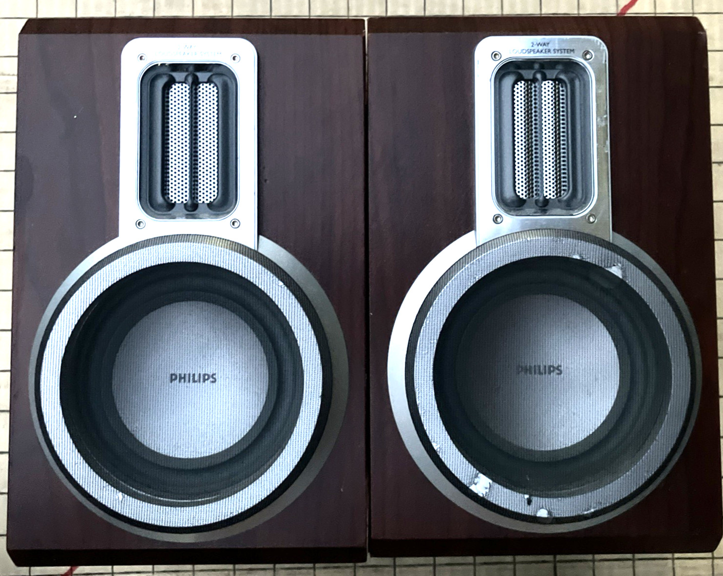 Philips MCD700 MICRO SYSTEM Rosewood Speakers Speakers Only