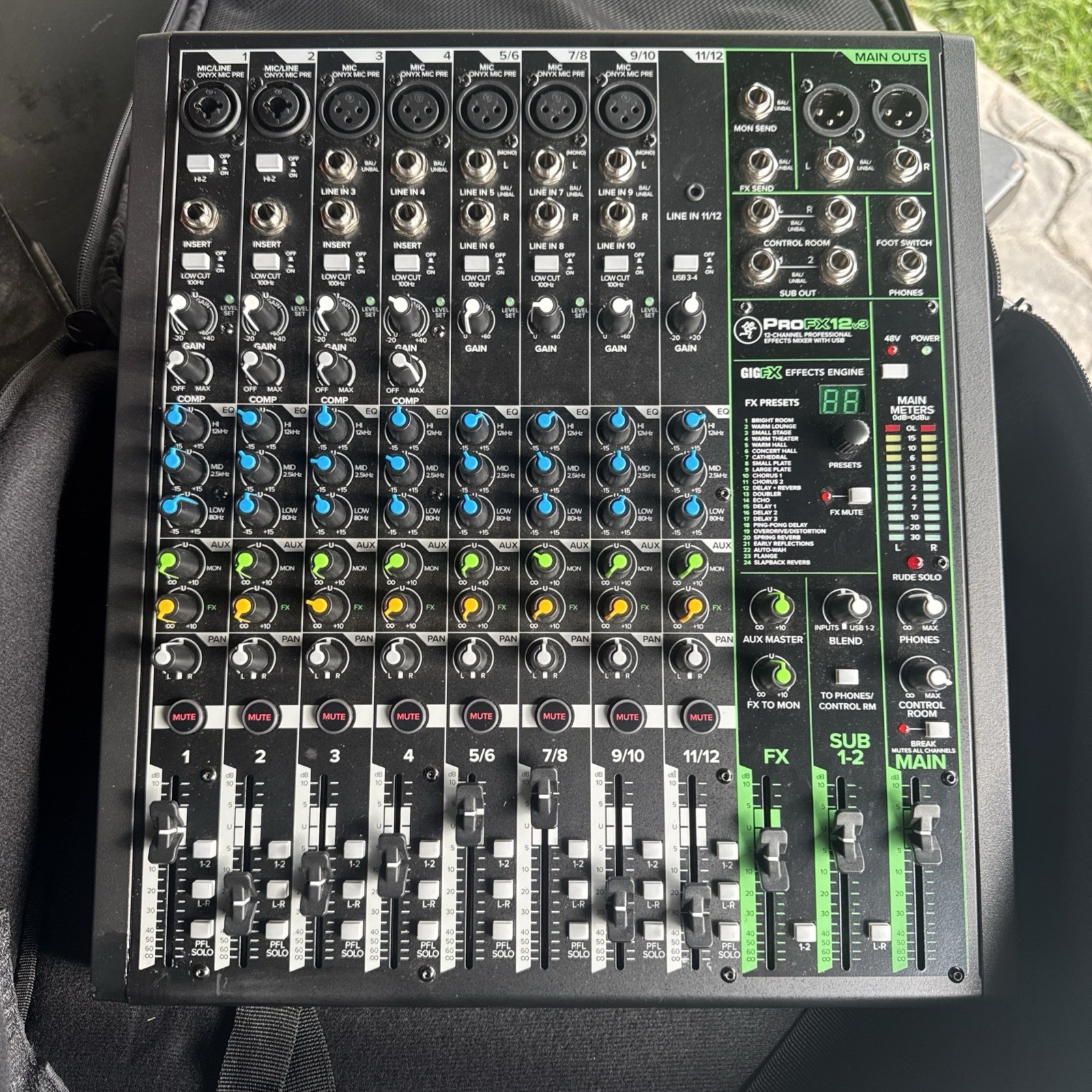 Mackie ProFX12v3 12-Channel Professional Analog Mixer w/ USB Effects & Power Cab
