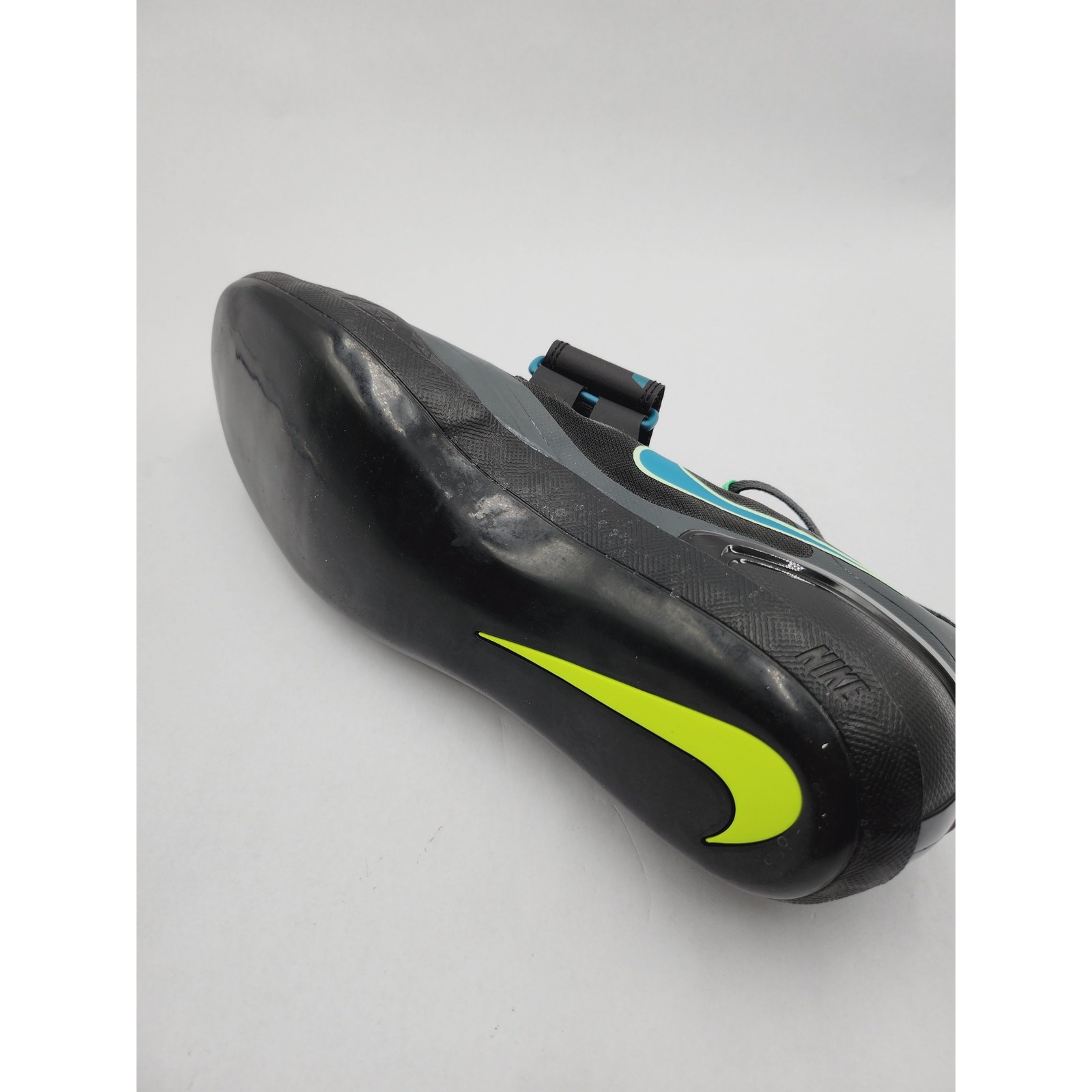 Mens Size 10.5 Nike Track & Field Shoes Zoom Rotational 6 Black Blue FZ9606-001