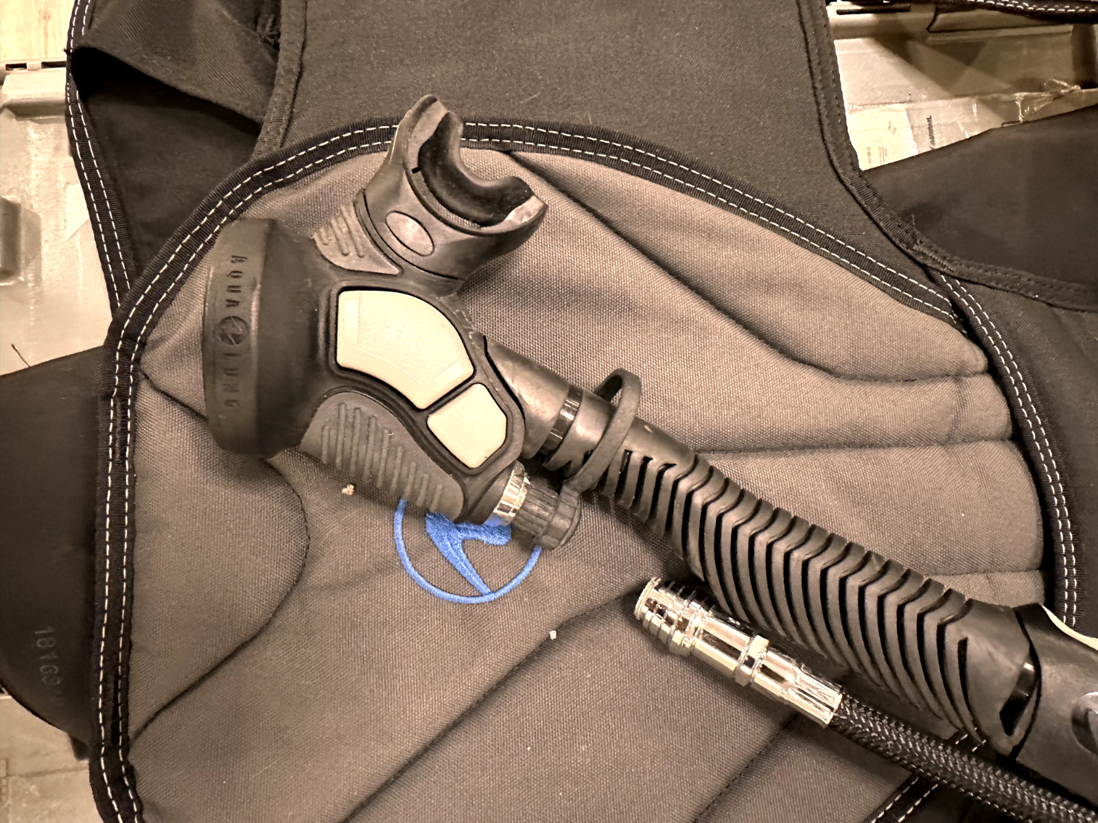 Aqua Lung Axiom 313315 BCD XL
