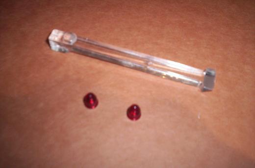 LIONEL PARTS, 252 RED LENS & LIGHT SHAFT FOR CROSSING GATES
