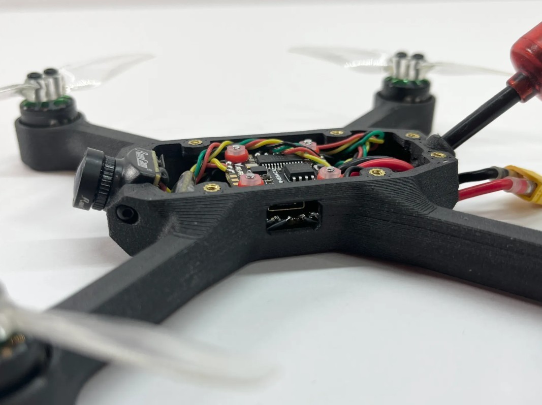 Wraith FPV Drone 4 Inch 3D Printed Drone Frame by ProgrammaDan