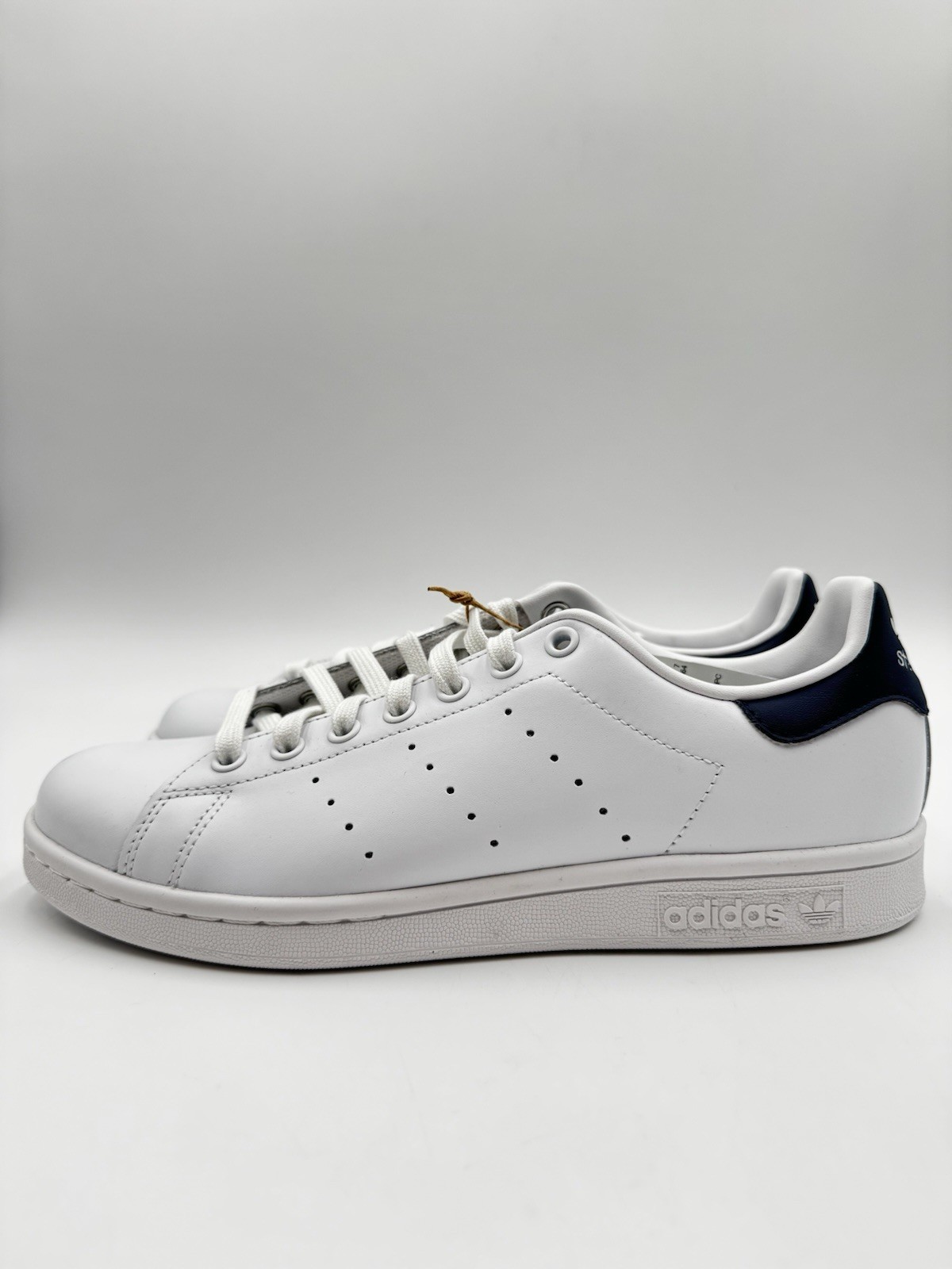 Adidas Men’s Stan Smith Originals Size 7.5 White/Navy |M20325|