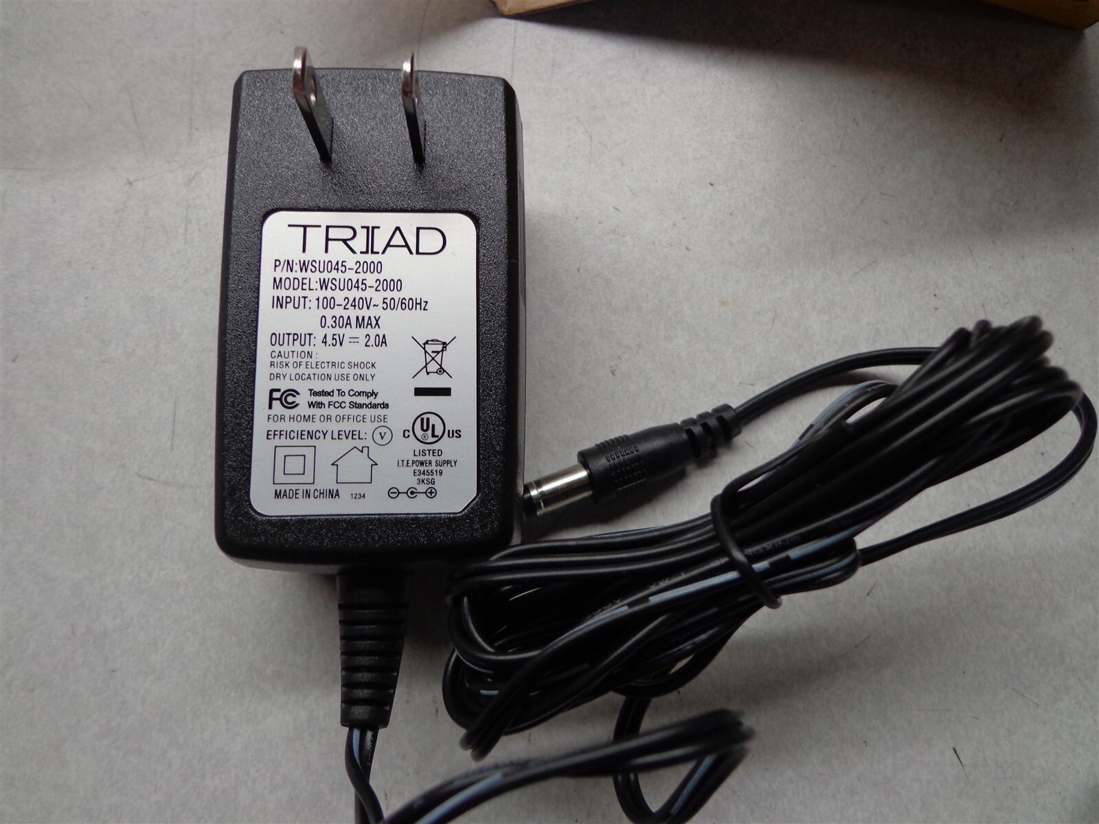 Triad Magnetics WSU045-2000 4.5v 2.0A A/C adapter
