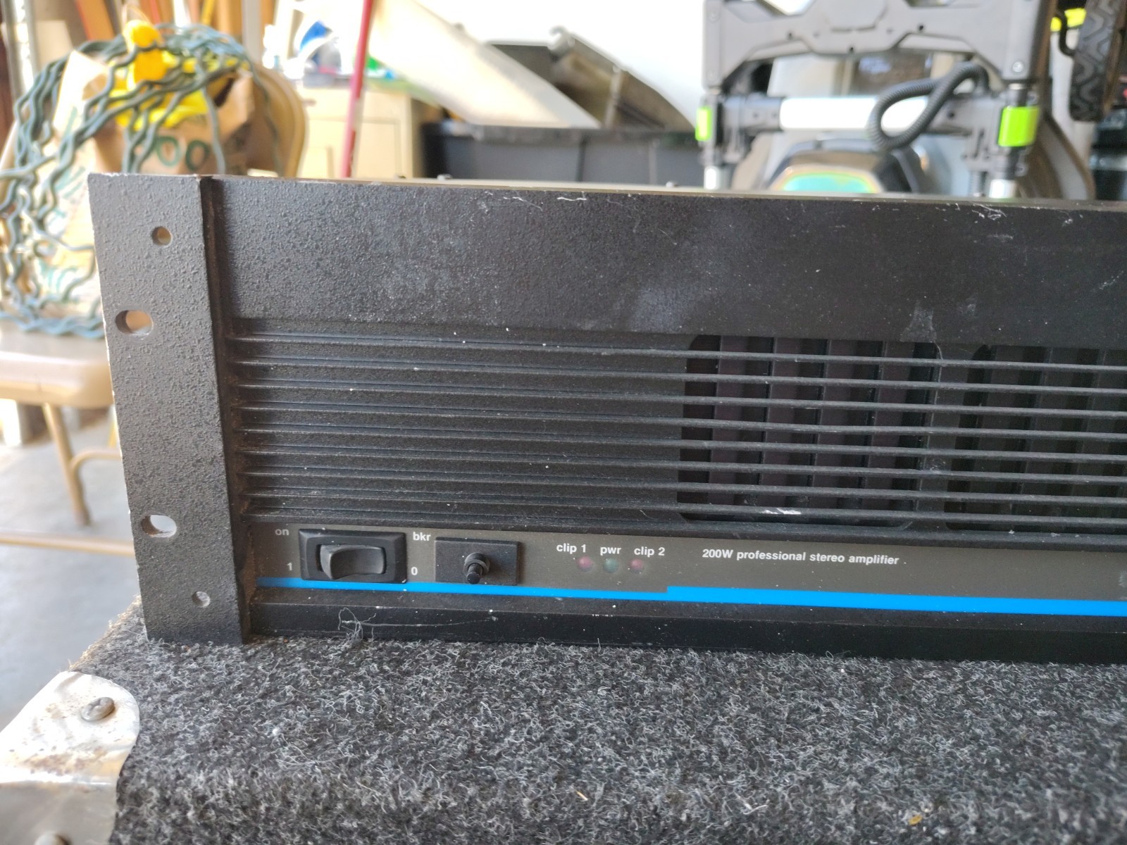 QSC Model 1200 2-Channel Power Amplifier
