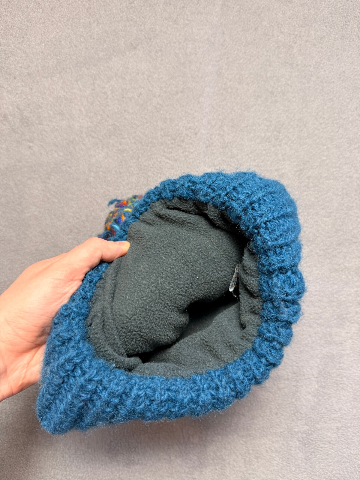 caravan Wool Hand Knit Beanie Hat Pom Pom Nepal
