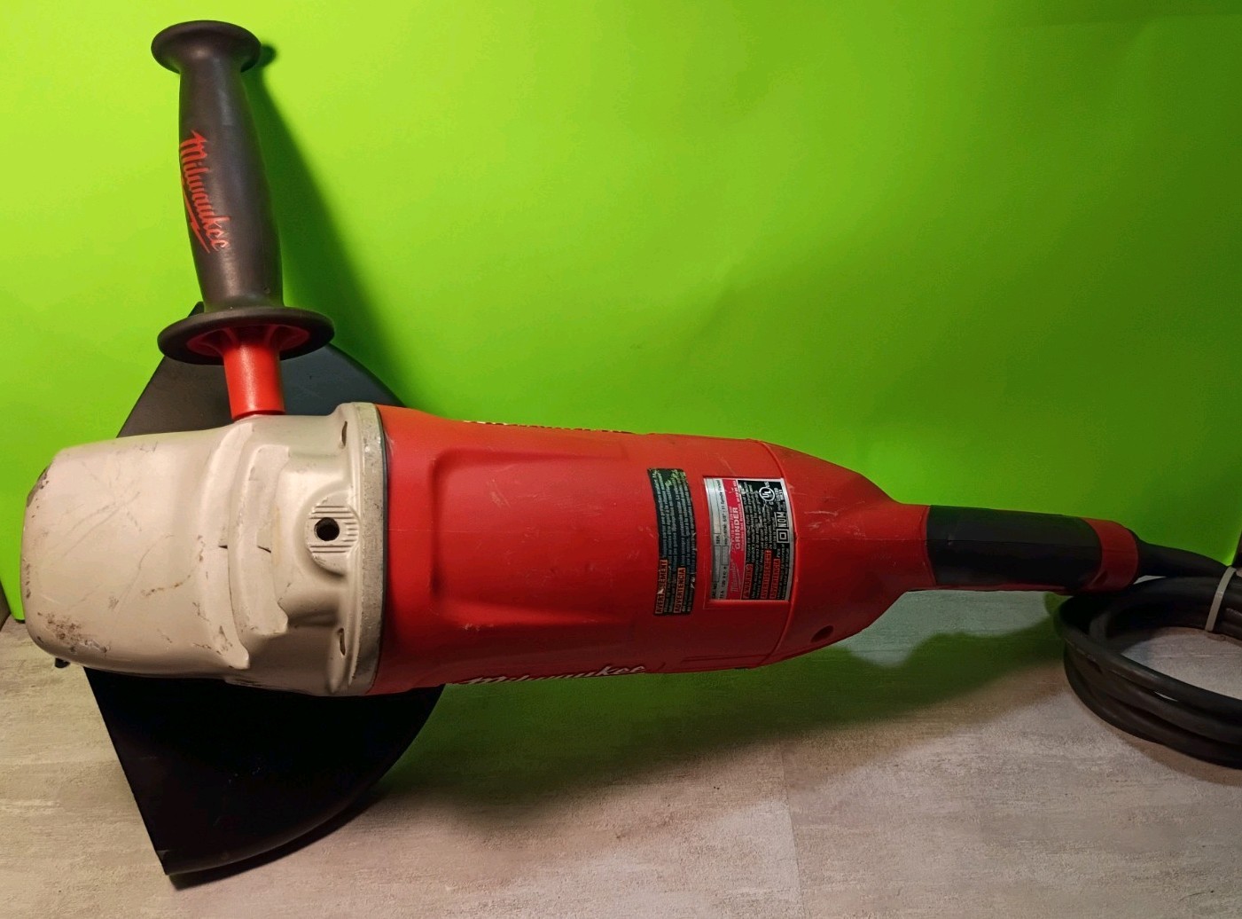 Milwaukee 6088-830 Corded 15 Amp 7"/9" Large Angle Grinder Lock-on - Recon