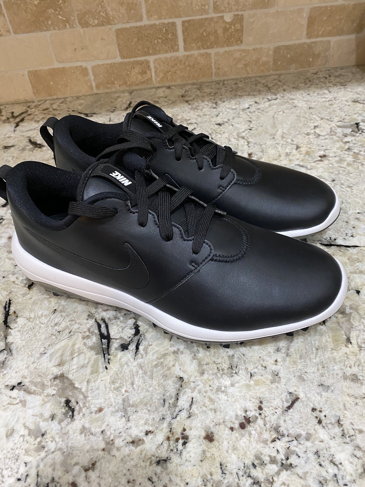 Nike Roshe G Tour Golf Shoes Black White Blackout Swoosh AR5580 001 Mens Sz. 8