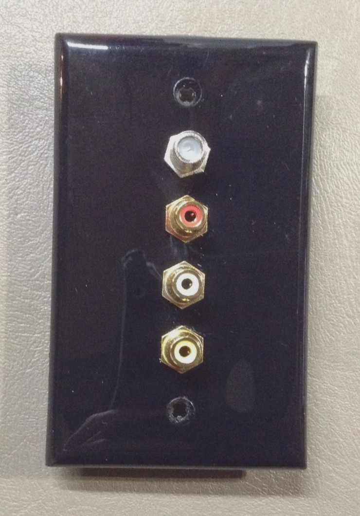 LEVITON 3-RCA WALL PLATE A/V WITH COAX F-CONNECTOR GOLD PLATED FEMALE BLACK