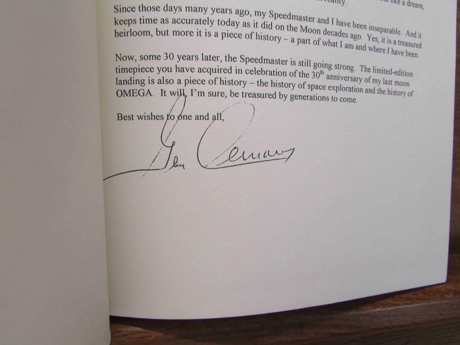 Autograph Eugene Cernan Astronaut in Book THE LAST MAN ON THE MOON /// Autograph