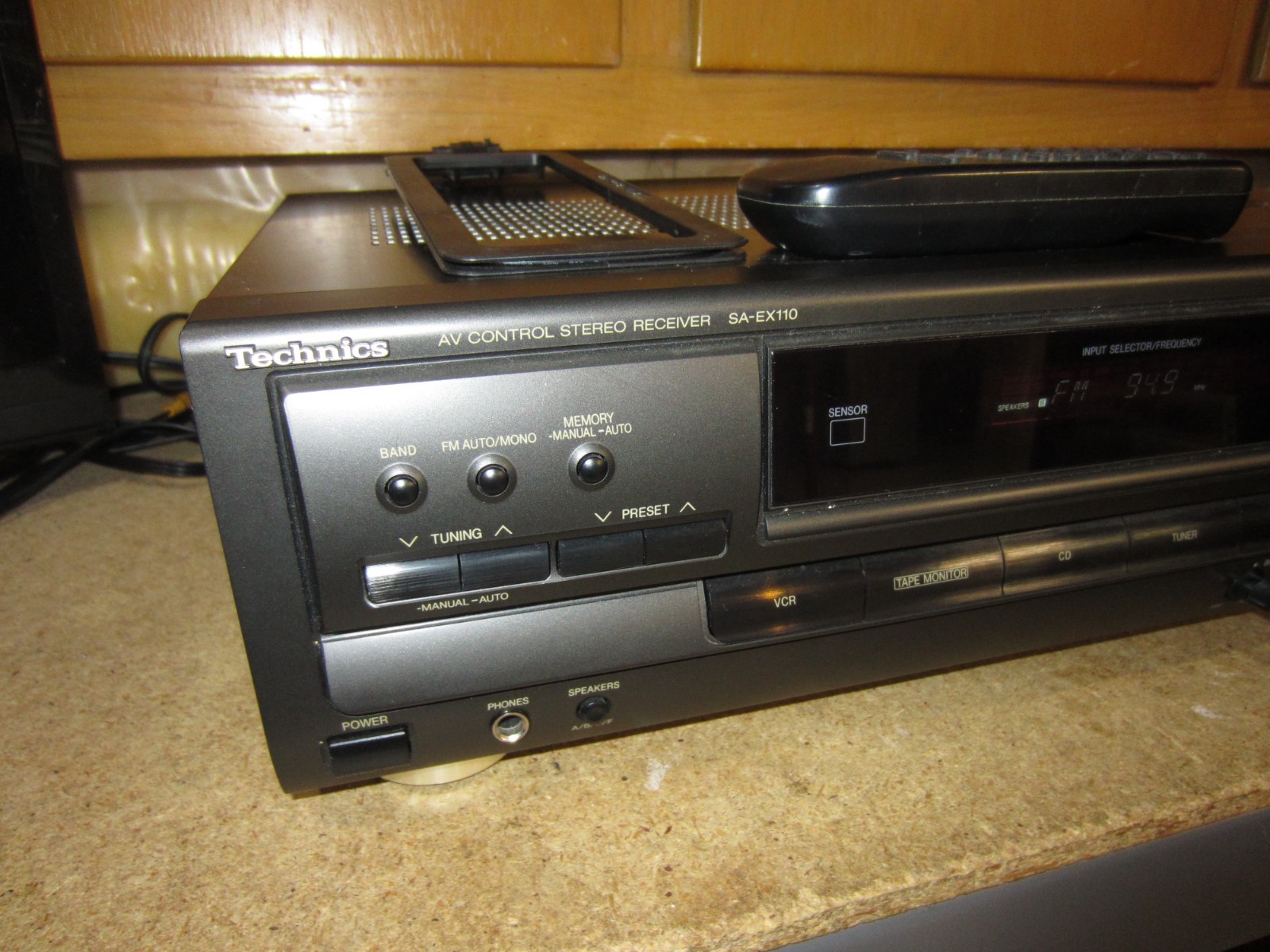 Technics SA-EX110 AV Control AM/FM Stereo Receiver With Remote Bundle. Works!