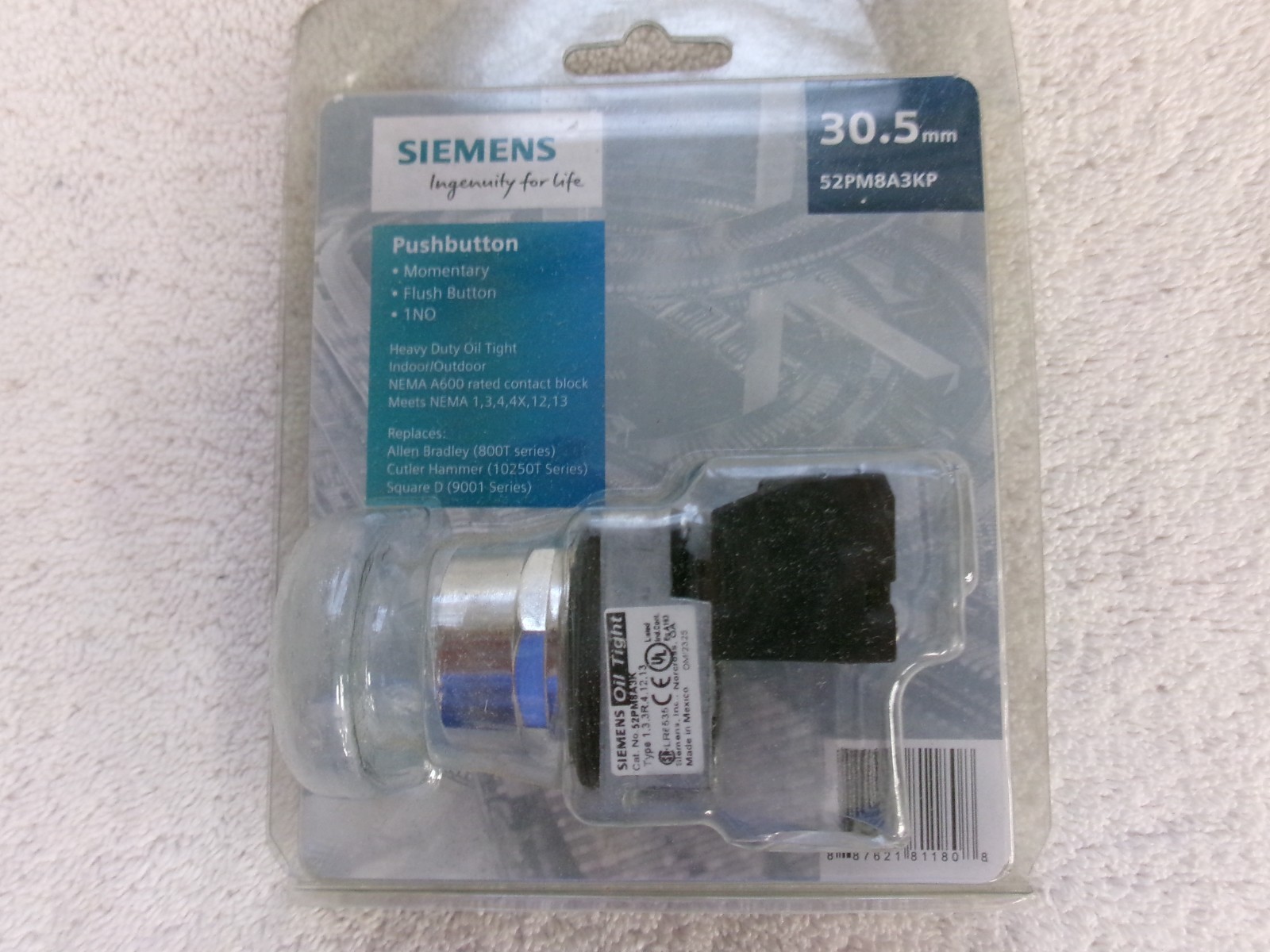 NEW Siemens Heavy Duty Oil Tight Momentary Flush Button     52PM8A3KP