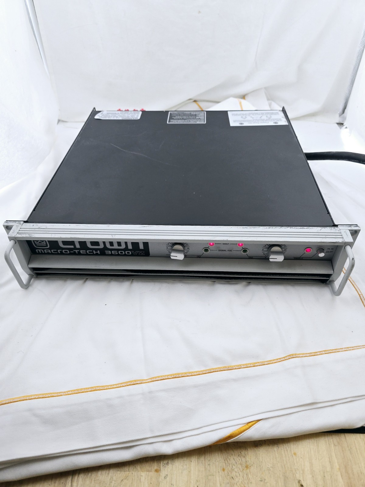 Crown Macro-Tech 3600vz Amplifier 15a Plug 120v