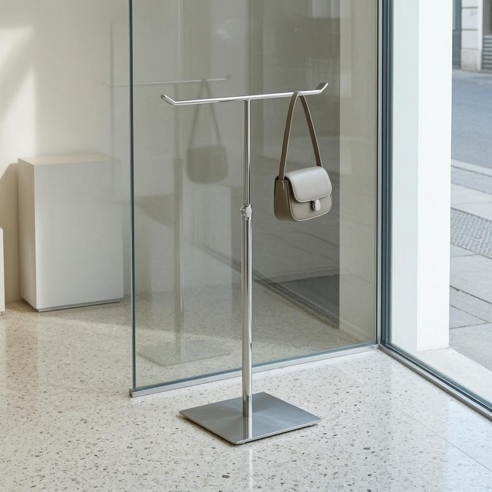 T-Configuration Display Stand Square Base Countertop Handbag Holder Stable