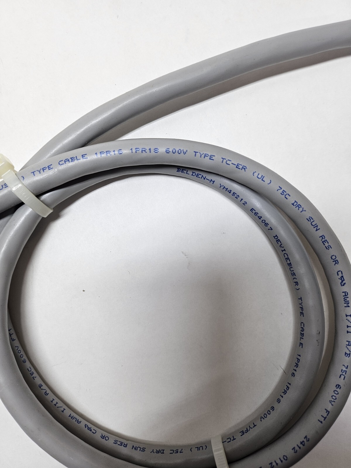Allen Bradley Belden YM45212 E64067 Devicebus(R) Type Cable