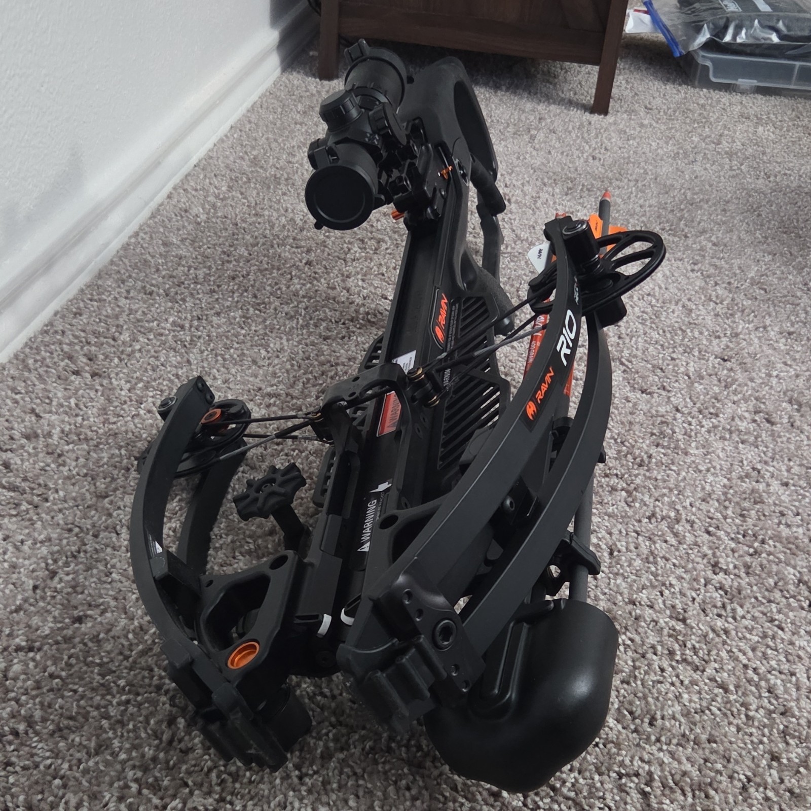Ravin R10 Crossbow 400 fps 400 lb Draw Ambidextrous Black/Orange