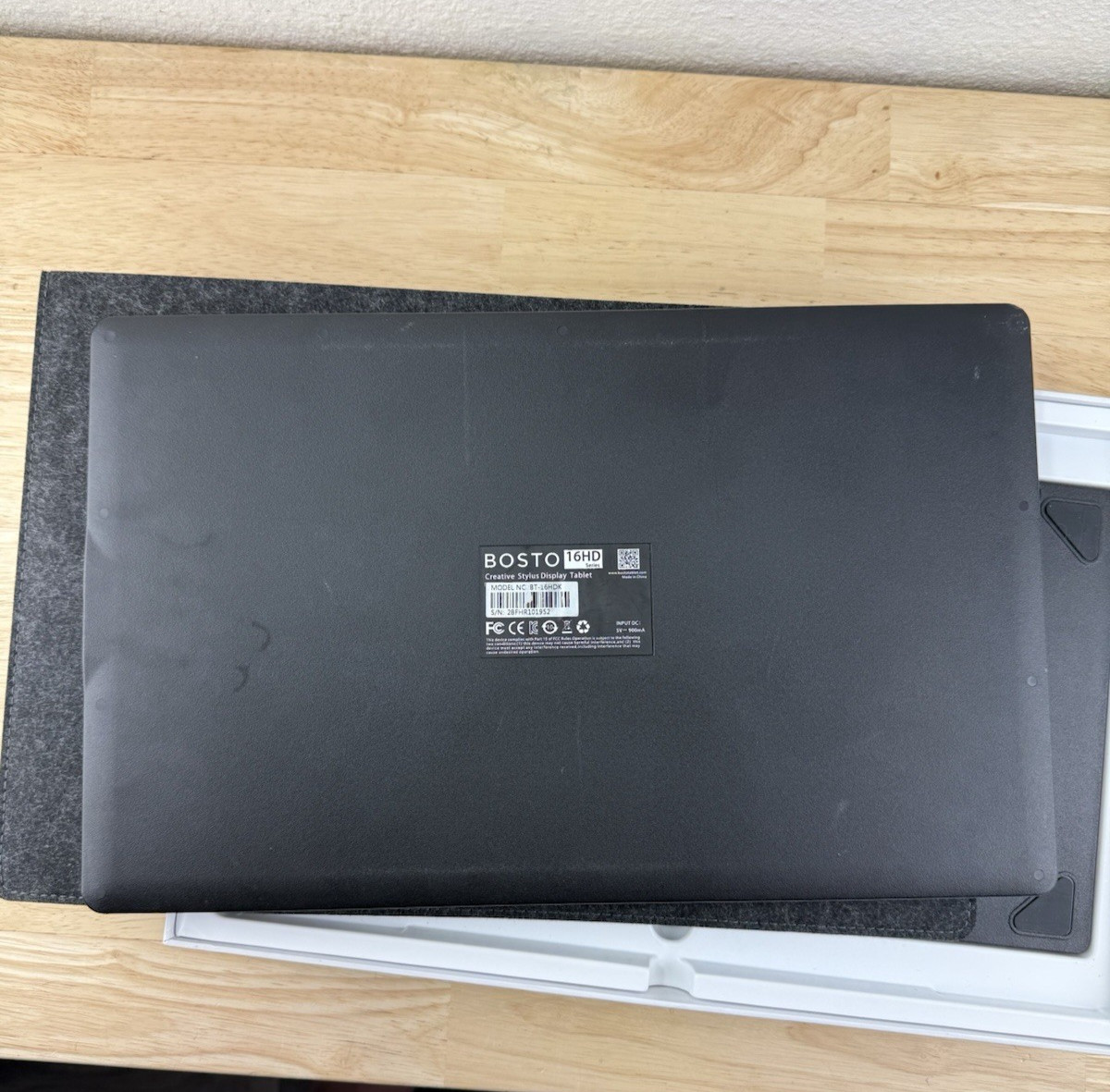 Bosto 16HD Series 15.6” Creative Stylus Display Tablet BT-16HDK - UNTESTED