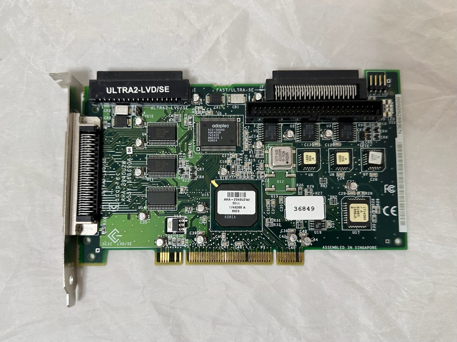 Adaptec AHA-2940U2W  1686906-13 ULTRA2-LVD/SE SCSI PCI/U2 Controller Card
