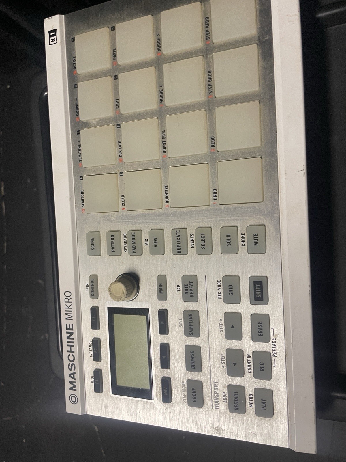 (White) Native Instruments MK1 Maschine Mikro Midi Controller
