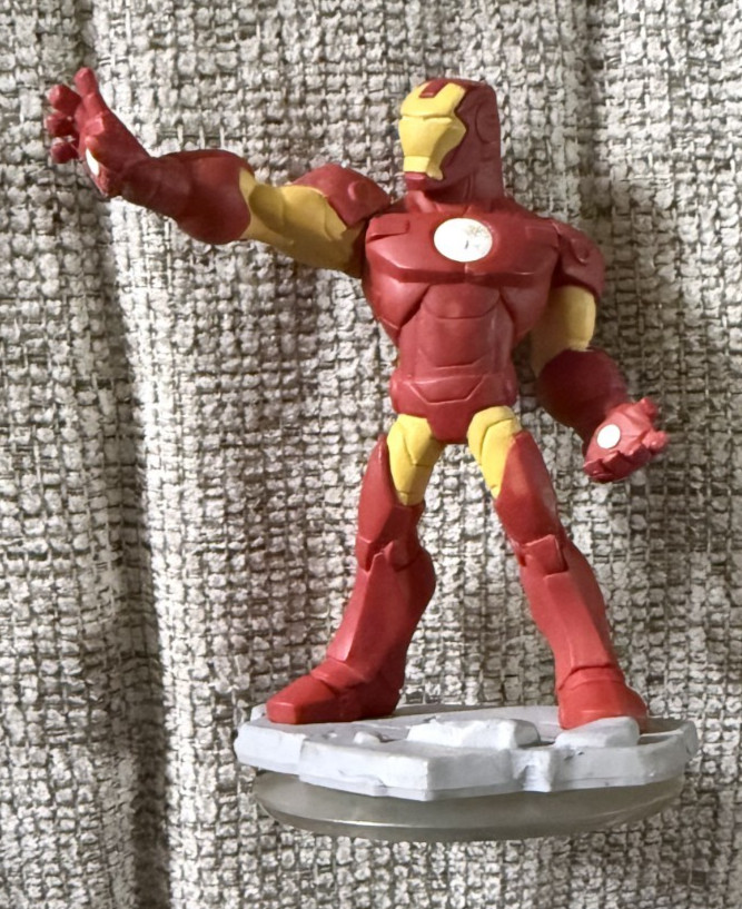 Disney Infinity 2.0 Iron Man Figure USED