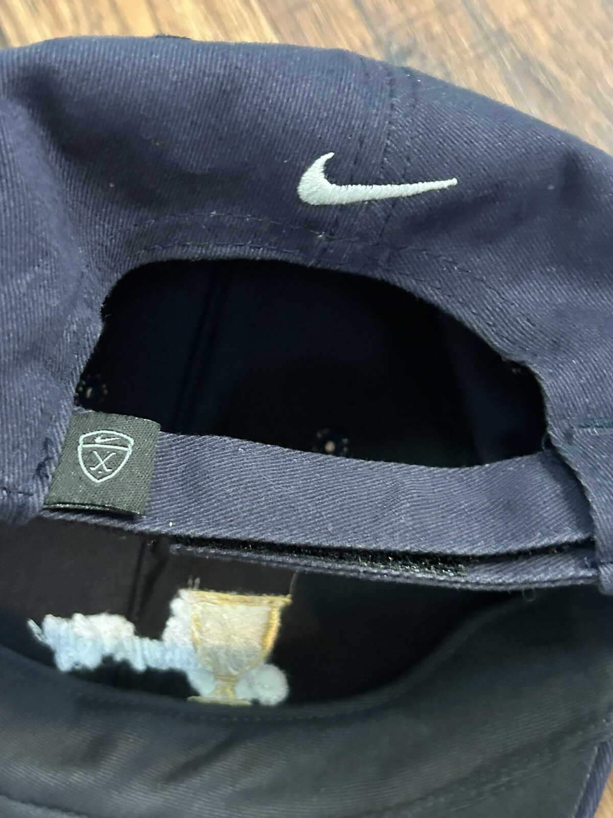 Nike Golf The President Cup Navy Blue Hat Cap PGA Hook And Loop Adjustable