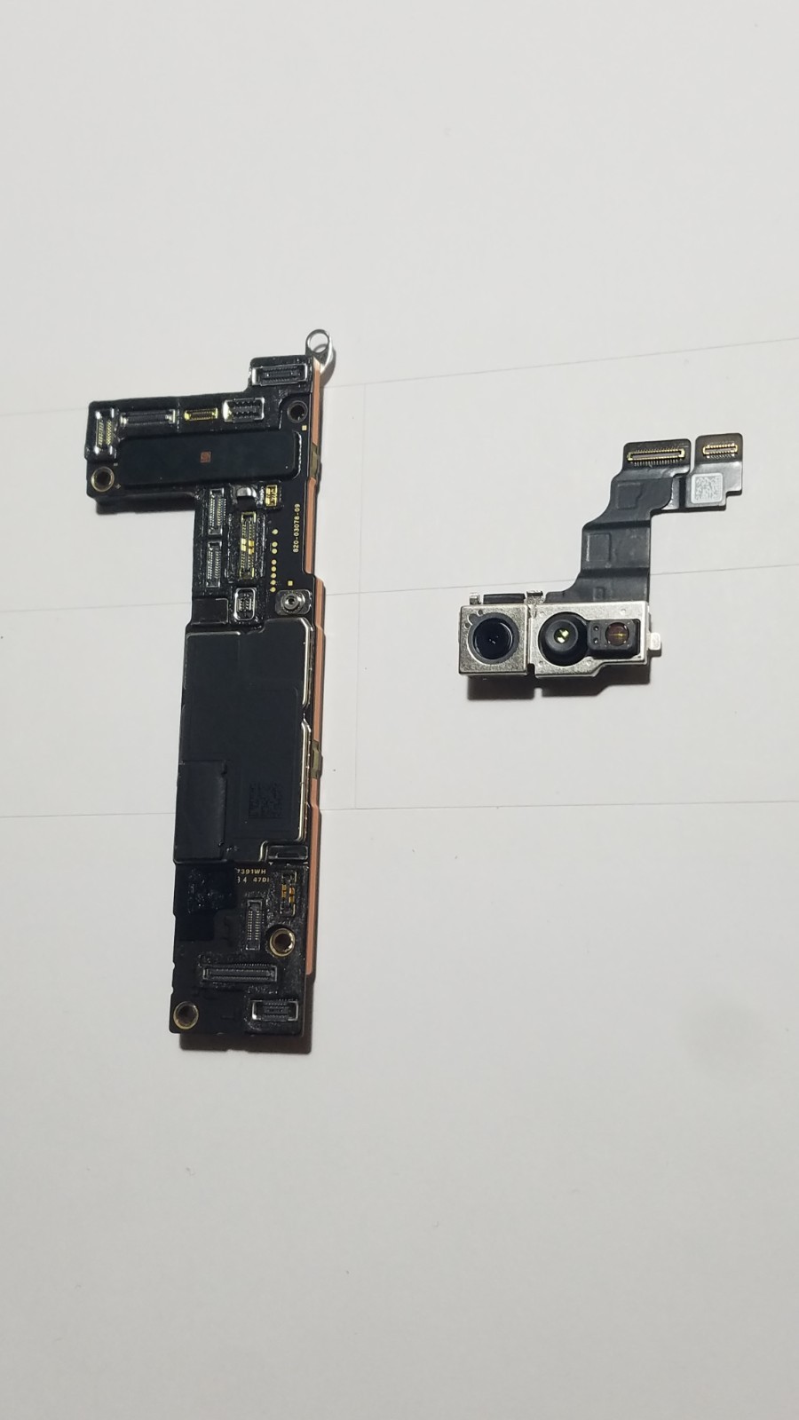 Main Logic Board Motherboard Replacement For Apple iPhone 15 128GB A2846 Phone