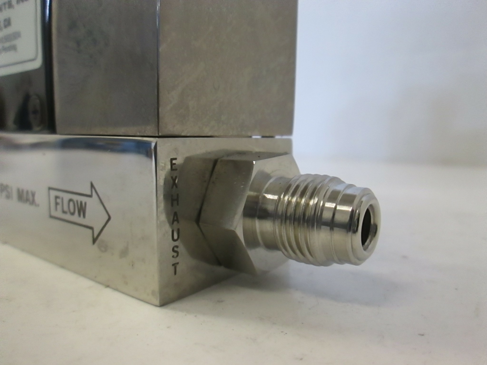 Unit UFC-1110A, Mass Flow Controller MFC, O2, 15 SLM, Used