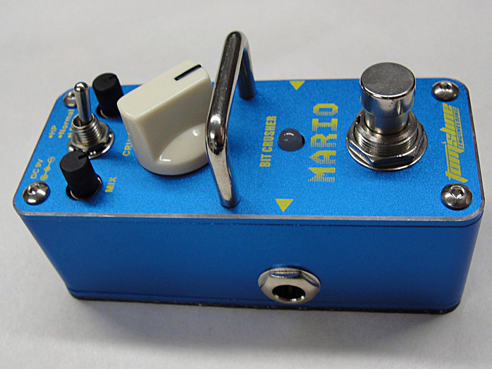 Tom's Line Engineering AMO-3 MARIO Bit Crusher Guitar Effects Pedal
