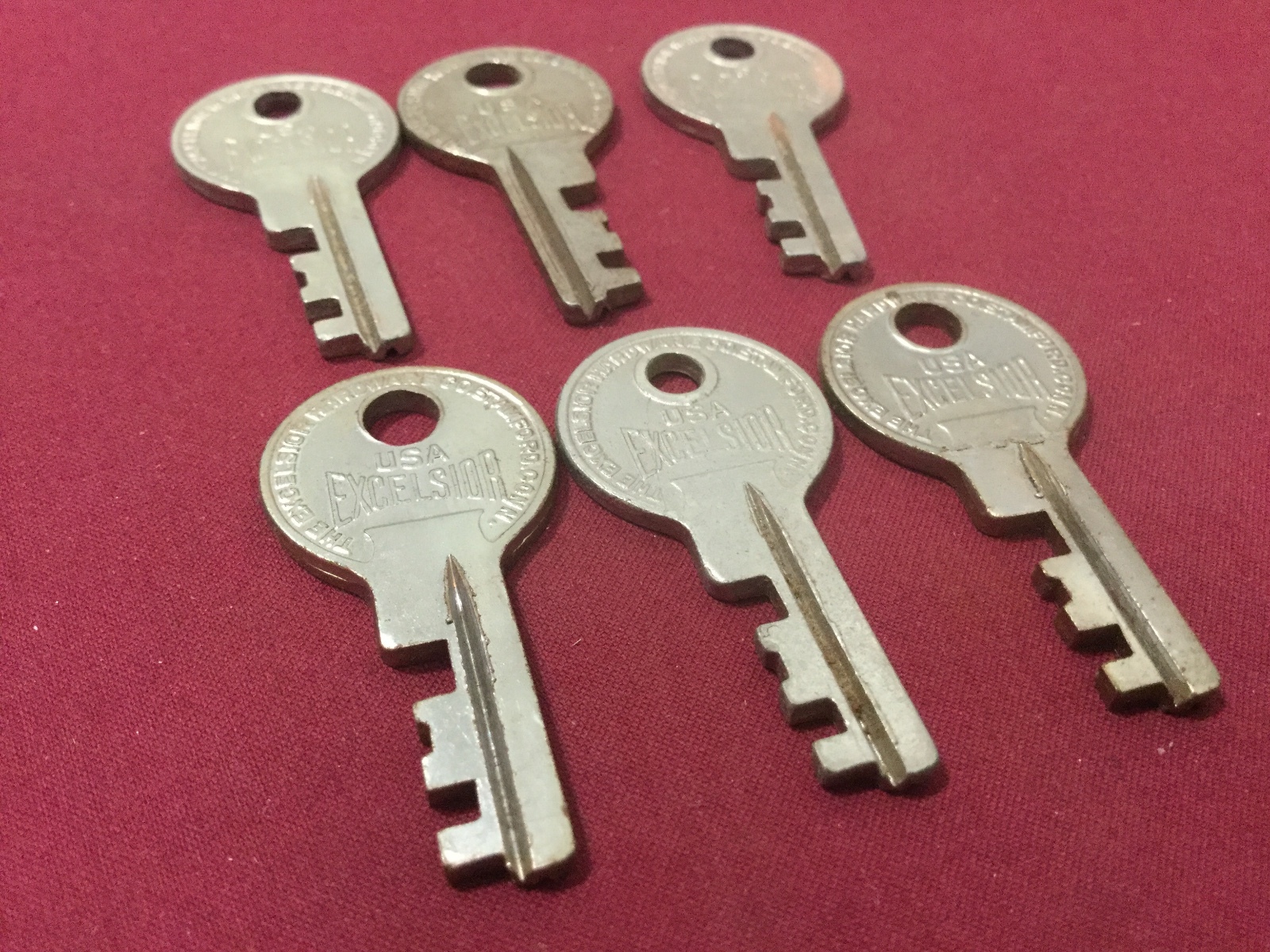 Vintage Excelsior Pre-cut Luggage Keys 152, Set of 6 - locksmith