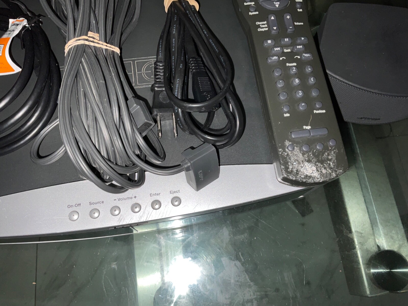BOSE AV3-2-1 Series III DVD/CD Media Center W Powered Speaker System Tested